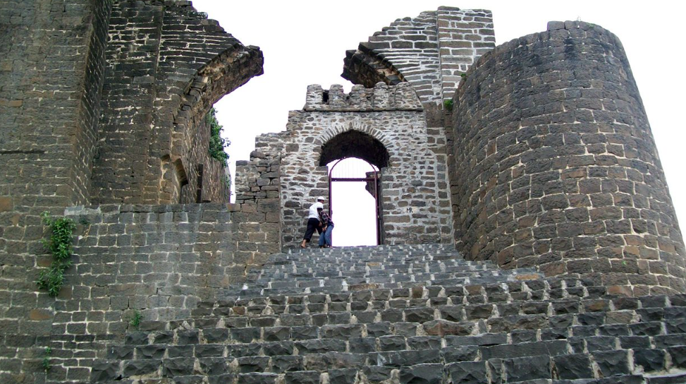 Gulbarga Fort, Kalaburagi (Gulbarga), Karnataka - Vushii.com Gulbarga Fort, Kalaburagi (Gulbarga), Karnataka - Vushii.com